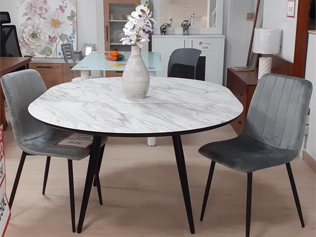MESA DE COMEDOR